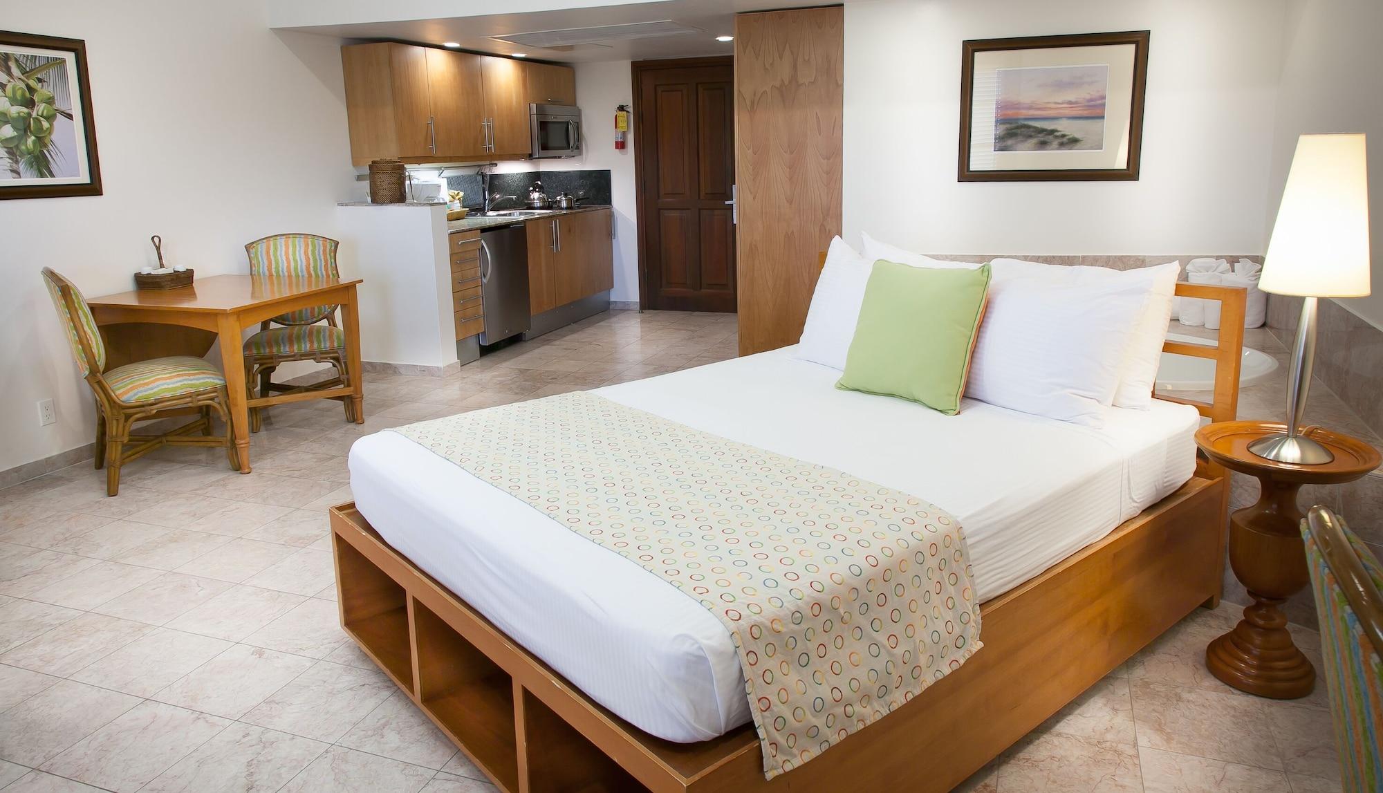 The Marlin At Taino Beach Resort Freeport Bagian luar foto