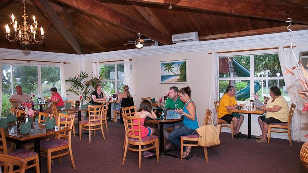 The Marlin At Taino Beach Resort Freeport Bagian luar foto