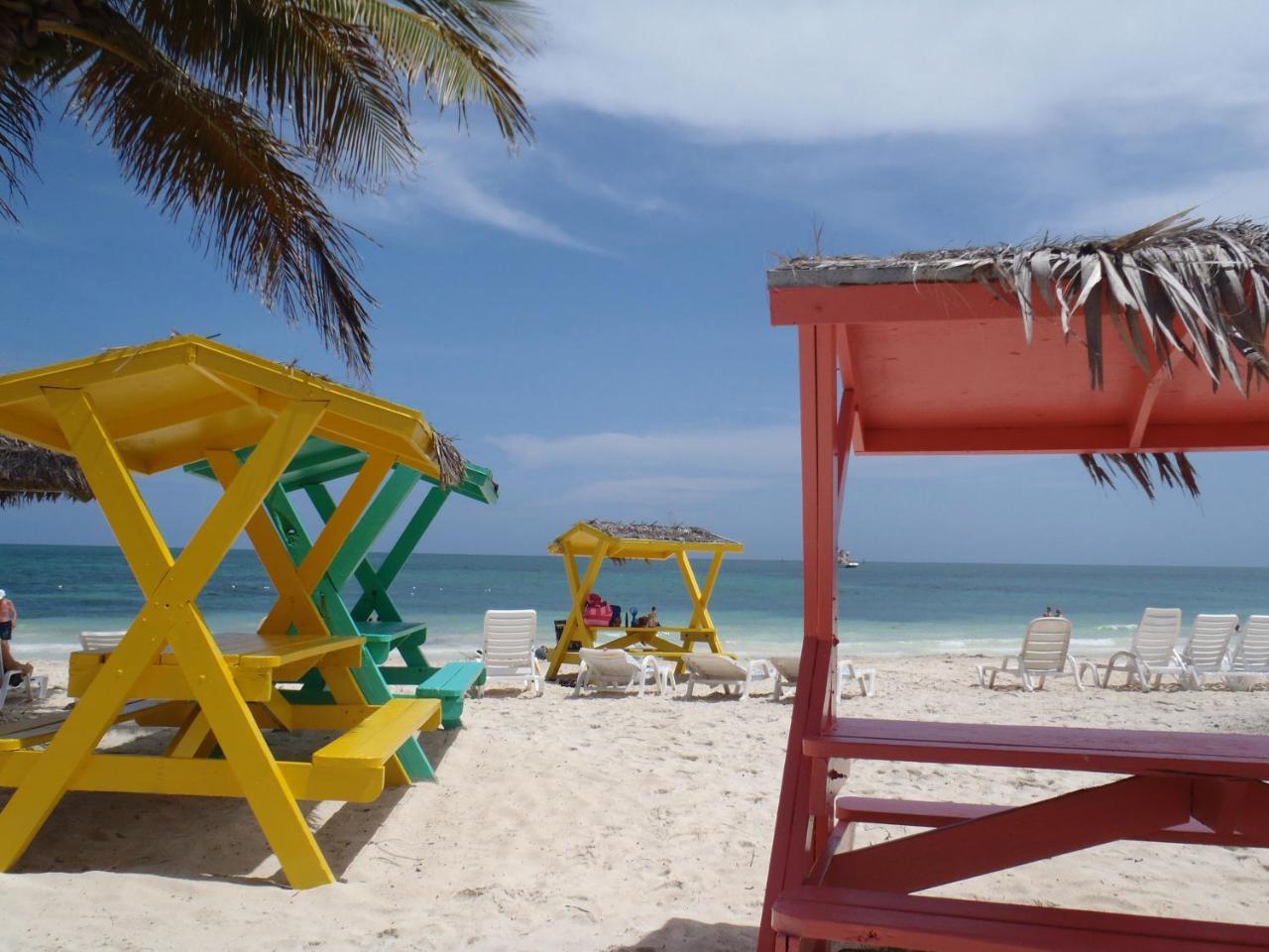 The Marlin At Taino Beach Resort Freeport Bagian luar foto